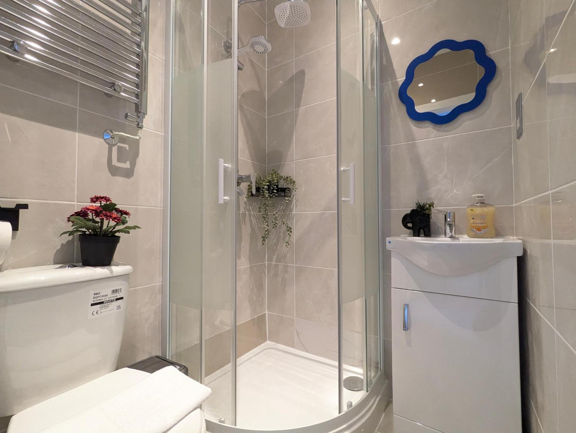 Casa vacanze Modern Double W Private Bath & Free Parking